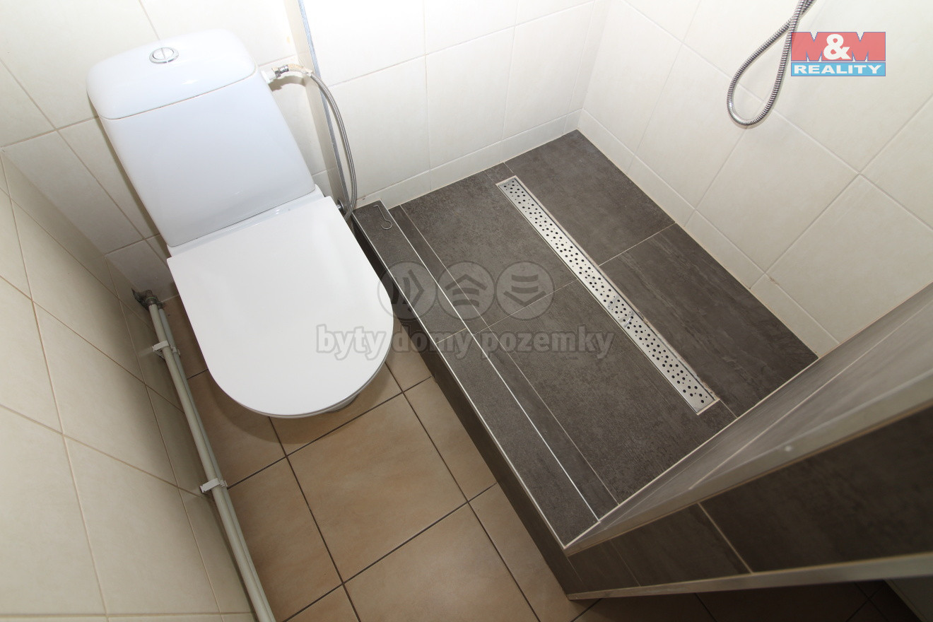 wc+ sprcha 