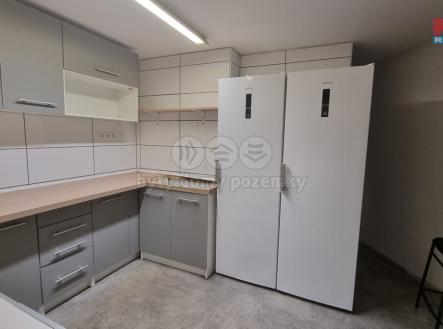 cdce312a-952a-4747-b762-75a4793df2ce.jpeg | Pronájem - obchodní prostor, 18 m²