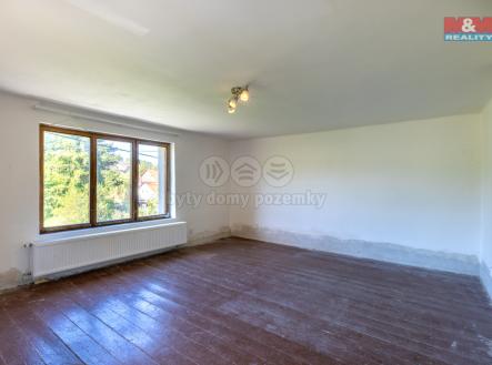 Realitní fotografie - Pochvalov - Martin Přibyl - 1.jpg | Prodej - dům/vila, 220 m²