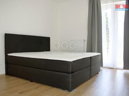 30b94ab8-e508-4d89-a7f5-f55a2d0a9e2a.jpg | Pronájem bytu, 2+kk, 56 m²