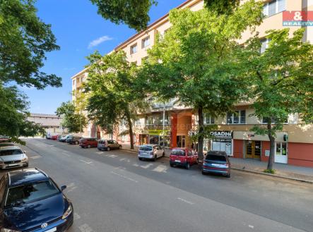 001.jpg | Prodej bytu, 3+kk, 74 m²