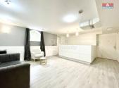 Pronájem - obchodní prostor, 145 m²