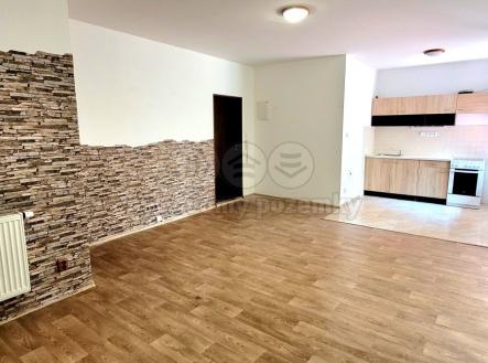 Pokoj s kuchyňským koutem | Pronájem bytu, 1+kk, 43 m²
