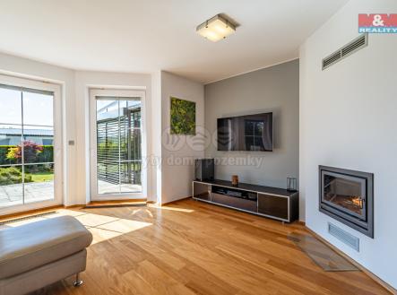 veltrusy_ustadionu-5 (2).jpg | Prodej - dům/vila, 180 m²