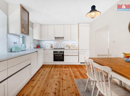 Kuchyně | Prodej - dům/vila, 220 m²