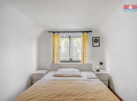 ložnice v podkroví | Prodej - chata/rekreační objekt, 35 m²