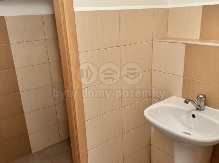 IMG_4909.jpeg | Pronájem - obchodní prostor, 68 m²
