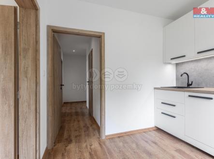 EOSR2646-HDR.jpg | Prodej bytu, 2+1, 43 m²