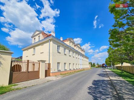 Pronájem bytu 1+1, 43 m2, Studeněves, okr. Kladno | Pronájem bytu, 1+1, 43 m²