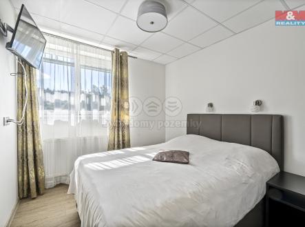 Pokoj | Prodej - hotel, 500 m²