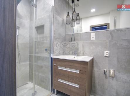 koupelna1.jpeg | Prodej bytu, 2+1, 49 m²