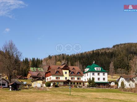okolí | Prodej - hotel, 1 049 m²
