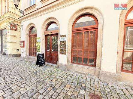 Vstup do čajovny  | Pronájem - obchodní prostor, 120 m²