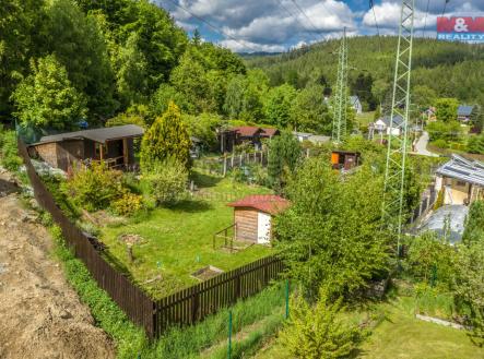 Pohled na zahradu | Prodej - pozemek, zahrada, 387 m²