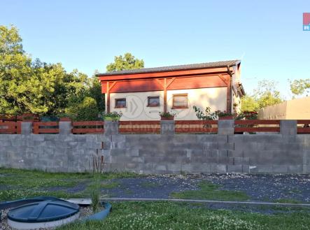 dům a zahrada.jpg | Prodej - dům/vila, 62 m²