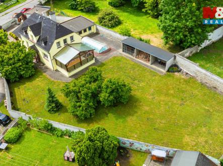 pohled na nemovitost | Prodej - dům/vila, 240 m²