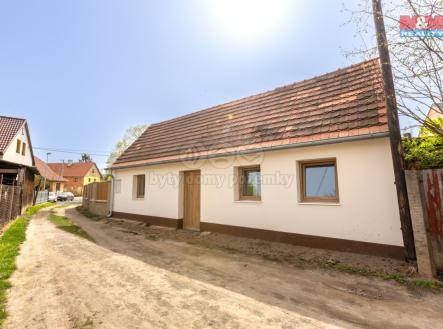 Realitní fotografie - Jesenice - Monika Tyleová - 17.jpg | Prodej - dům/vila, 35 m²