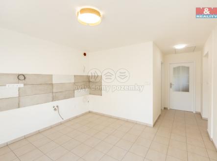 Realitní fotografie - Jesenice - Monika Tyleová - 8.jpg | Prodej - dům/vila, 35 m²