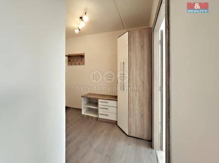 chodba 2.jpg | Pronájem bytu, 2+kk, 39 m²