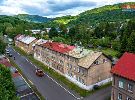 Na╠üdraz╠îni╠ü 346_6.jpg | Prodej bytu, 1+kk, 16 m²
