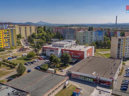 pohled na objekt | Prodej - obchodní prostor, 3 800 m²