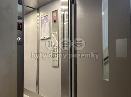 582486ea-0834-4dc0-b5a9-3599a46ba6e3.jpg | Pronájem bytu, 3+1, 62 m²
