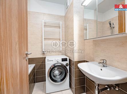 bedadc94-4212-4be5-a732-9867f5e689ba.jpg | Pronájem bytu, 2+kk, 62 m²