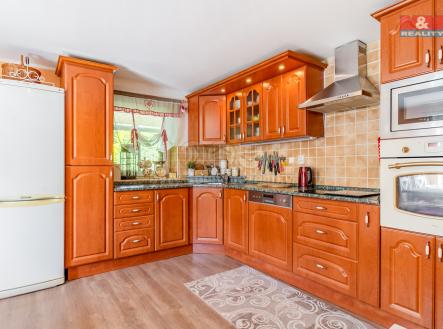 . | Prodej - dům/vila, 128 m²