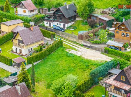 DJI_20250507135144_0005_D_DJI.jpg | Prodej - pozemek pro bydlení, 388 m²