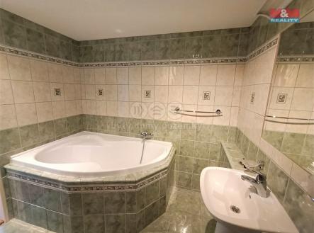 b2423a8e-3641-4cb1-b27e-e06b0c9e9a60.jpg | Pronájem bytu, 2+1, 56 m²
