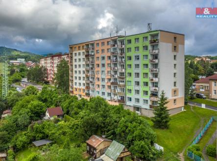 Pohled na dům | Prodej bytu, 4+1, 79 m²