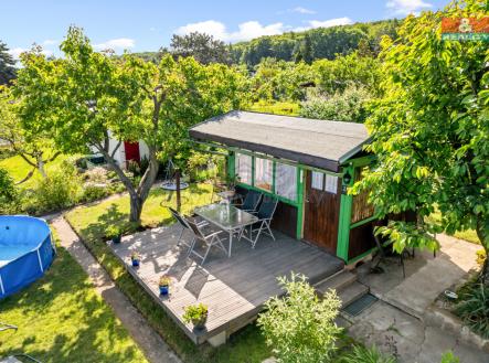 Chatka s terasou | Prodej - pozemek, zahrada, 325 m²