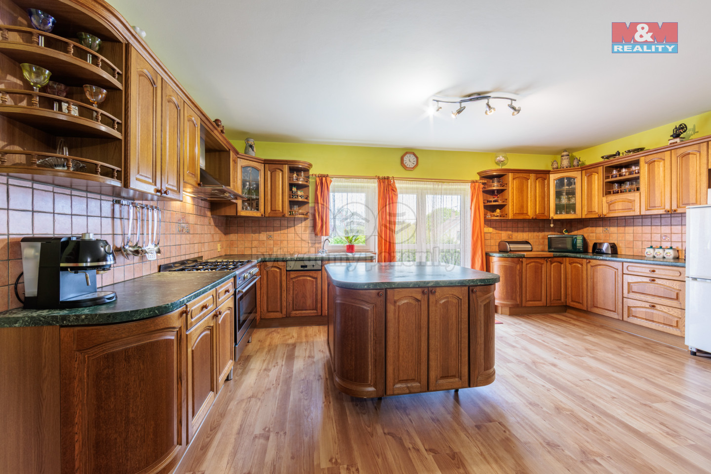 6U1A3733-HDR.jpg