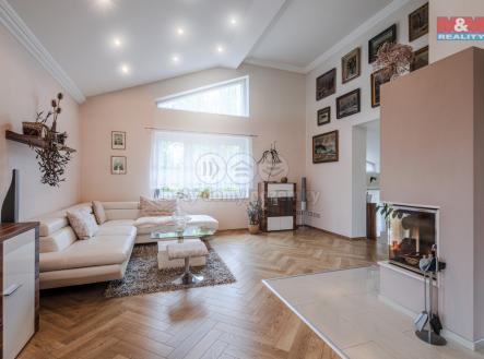. | Prodej - dům/vila, 300 m²