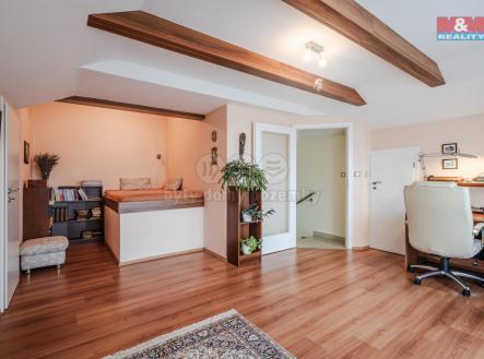 . | Prodej - dům/vila, 300 m²