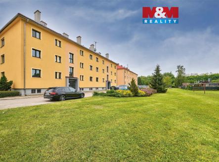 pohled na bytový dům  | Prodej bytu, 3+kk, 55 m²