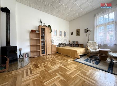 obývací část a ložnice  | Prodej bytu, 1+1, 33 m²
