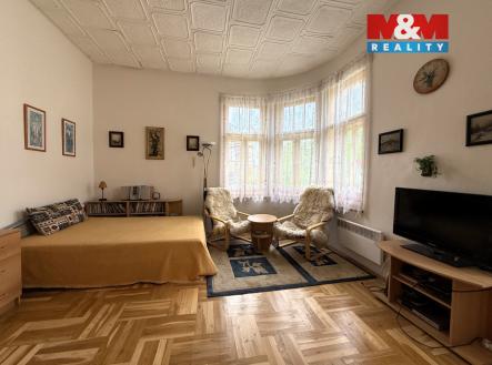 obývací část a ložnice  | Prodej bytu, 1+1, 33 m²