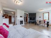 Prodej - dům/vila, 221 m²