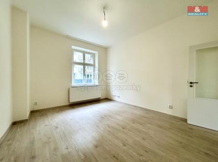 image_B60B921C-4780-4EE5-A2FE-8EAC1BC0C91D_1748949454.jpeg | Pronájem bytu, 1+1, 38 m²