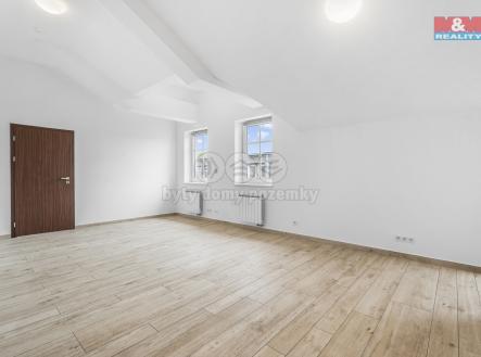 041_.jpg | Prodej - obchodní prostor, 449 m²