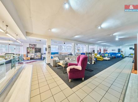 Prezenční sál | Pronájem - obchodní prostor, 327 m²