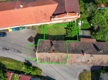 pohled na dům s pozemkem | Prodej - dům/vila, 53 m²