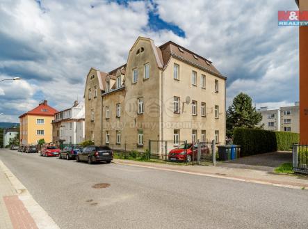 Pohled na dům | Prodej bytu, 2+1, 41 m²