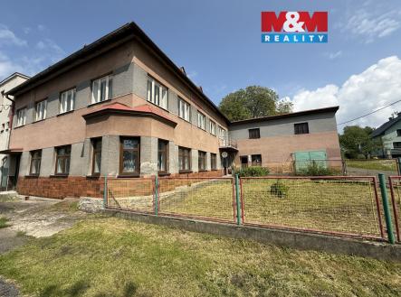 dům | Prodej - dům/vila, 176 m²