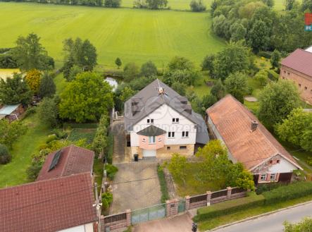 Pohled na dům | Prodej - dům/vila, 238 m²