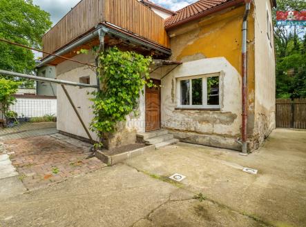 vchod | Prodej - dům/vila, 150 m²