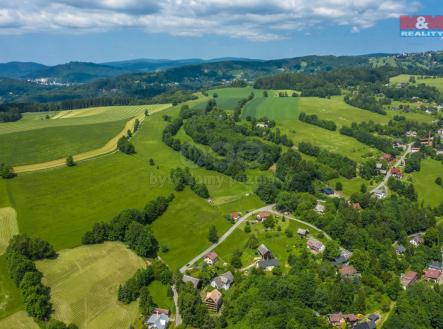 Pohled na Louku | Prodej - pozemek, trvalý travní porost, 3 867 m²