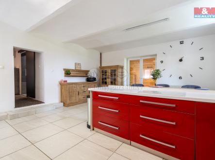 prilezy12.jpg | Prodej - dům/vila, 188 m²