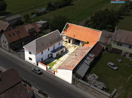 DJI_20250612130501_0124_D-v.jpg | Prodej - dům/vila, 490 m²